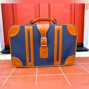 Vintage Airlite Suitcase